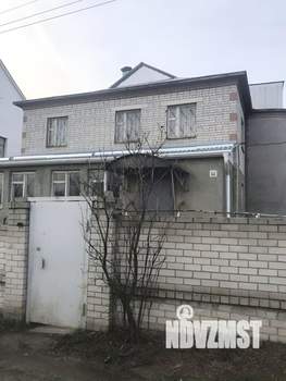 Дом 293м², 3-этажный, участок 7 сот.  
