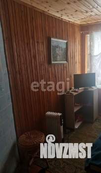 Дом 30м², 2-этажный, участок 6 сот.  