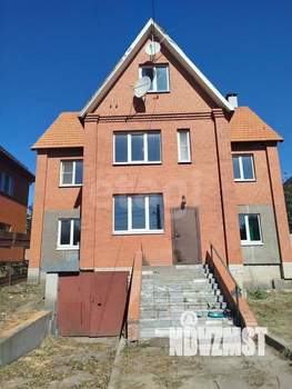 Дом 220м², 3-этажный, участок 7 сот.  
