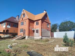 Дом 220м², 3-этажный, участок 7 сот.  