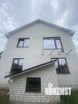 Дом 215м², 2-этажный, участок 10 сот.  