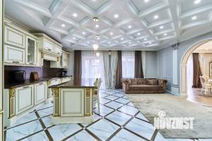 Дом 317м², 3-этажный, участок 16 сот.  