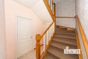 Дом 640м², 2-этажный, участок 15 сот.  