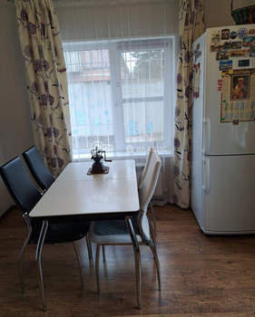 Дом 99м², 2-этажный, участок 9 сот.  