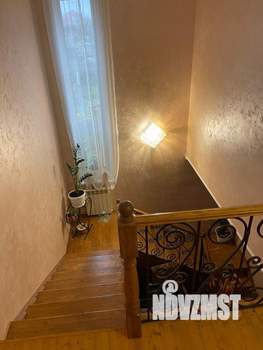 Дом 221м², 2-этажный, участок 8 сот.  