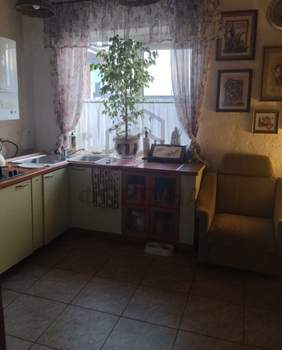 Дом 160м², 2-этажный, участок 10 сот.  