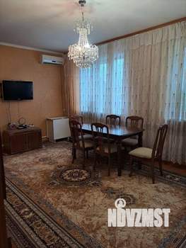 Дом 190м², 2-этажный, участок 6 сот.  