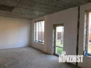 Коттедж 220м², 3-этажный, участок 5 сот.  