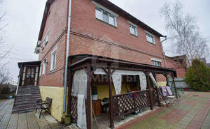 Дом 270м², 2-этажный, участок 8 сот.  