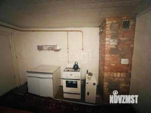 Дом 32м², 2-этажный, участок 10 сот.  