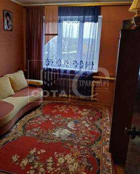 Дом 225м², 3-этажный, участок 10 сот.  