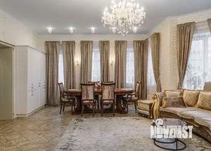 Дом 221м², 2-этажный, участок 5 сот.  