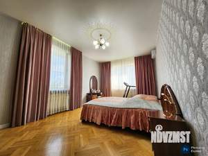 Дом 513м², 3-этажный, участок 5 сот.  