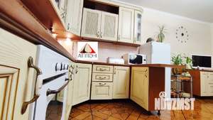 Коттедж 361м², 3-этажный, участок 9 сот.  