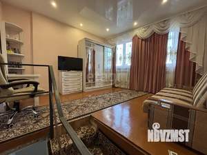 Дом 92м&sup2;, 2-этажный, участок 1 сот.  