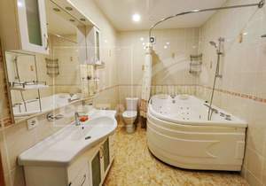 Дом 320м², 3-этажный, участок 4 сот.  