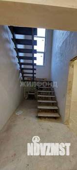 Коттедж 161м², 2-этажный, участок 4 сот.  