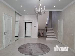 Коттедж 260м², 2-этажный, участок 15 сот.  