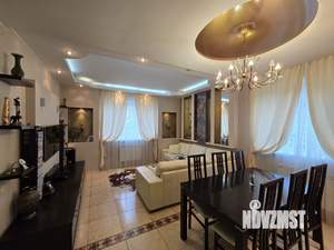 Коттедж 264м², 3-этажный, участок 4 сот.  