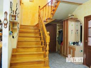 Дом 260м², 2-этажный, участок 3 сот.  