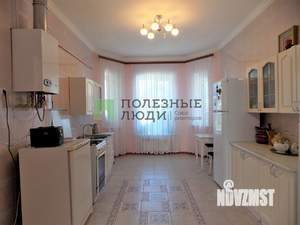 Коттедж 202м², 2-этажный, участок 4 сот.  