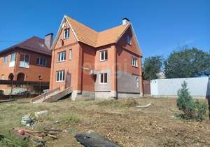 Дом 220м², 3-этажный, участок 7 сот.  