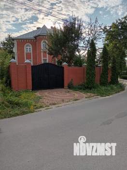 Коттедж 384м², 3-этажный, участок 9 сот.  