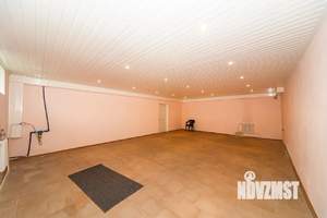 Дом 640м², 2-этажный, участок 15 сот.  