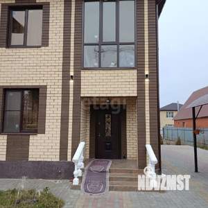 Дом 240м², 2-этажный, участок 8 сот.  