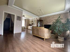 Дом 146м², 2-этажный, участок 3 сот.  