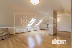 Дом 320м², 4-этажный, участок 6 сот.  