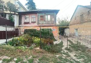 Дом 32м², 2-этажный, участок 10 сот.  