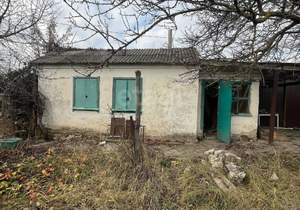 Дом 17м², 2-этажный, участок 8 сот.  