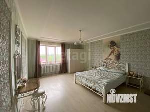 Дом 284м², 2-этажный, участок 10 сот.  