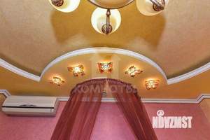 Коттедж 379м², 3-этажный, участок 4 сот.  