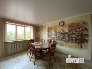 Дом 284м², 2-этажный, участок 10 сот.  