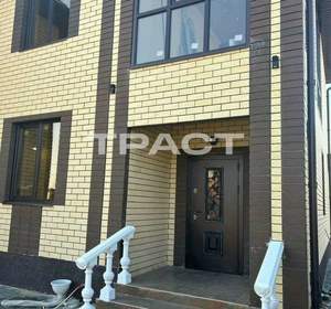 Дом 260м², 2-этажный, участок 8 сот.  