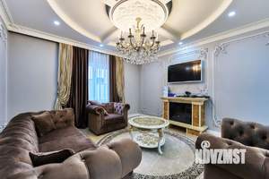 Дом 317м², 3-этажный, участок 16 сот.  