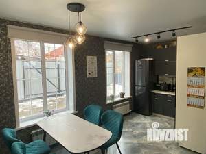 Дом 100м², 2-этажный, участок 5 сот.  