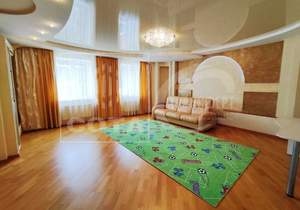 Дом 320м², 3-этажный, участок 4 сот.  