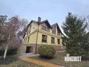 Коттедж 350м², 2-этажный, участок 10 сот.  