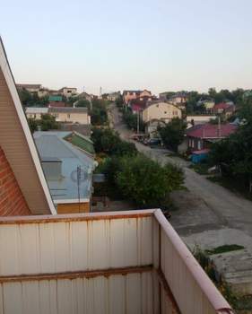 Дом 330м², 3-этажный, участок 3 сот.  