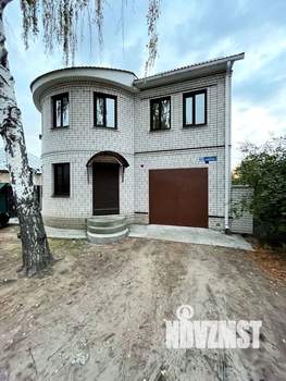 Коттедж 260м², 3-этажный, участок 3 сот.  