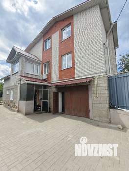 Дом 241м², 3-этажный, участок 5 сот.  