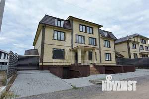 Таунхаус 268м², 3-этажный, участок 3 сот.  