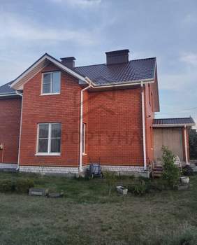 Дом 160м², 2-этажный, участок 10 сот.  