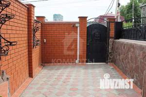 Коттедж 379м², 3-этажный, участок 4 сот.  