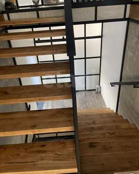 Дом 335м², 3-этажный, участок 6 сот.  