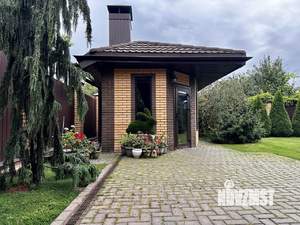 Коттедж 700м², 3-этажный, участок 12 сот.  
