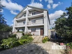 Коттедж 241м², 3-этажный, участок 4 сот.  